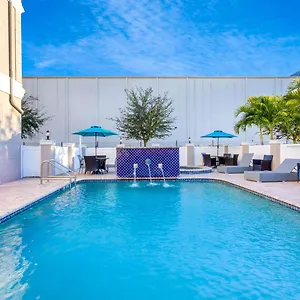 Hotel La Quinta By Wyndham Tampa Carrollwood Village