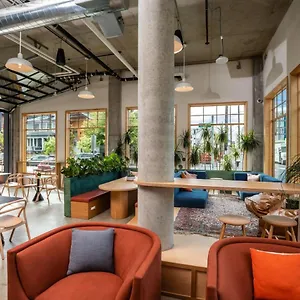 Hotel Lolo Pass Portland